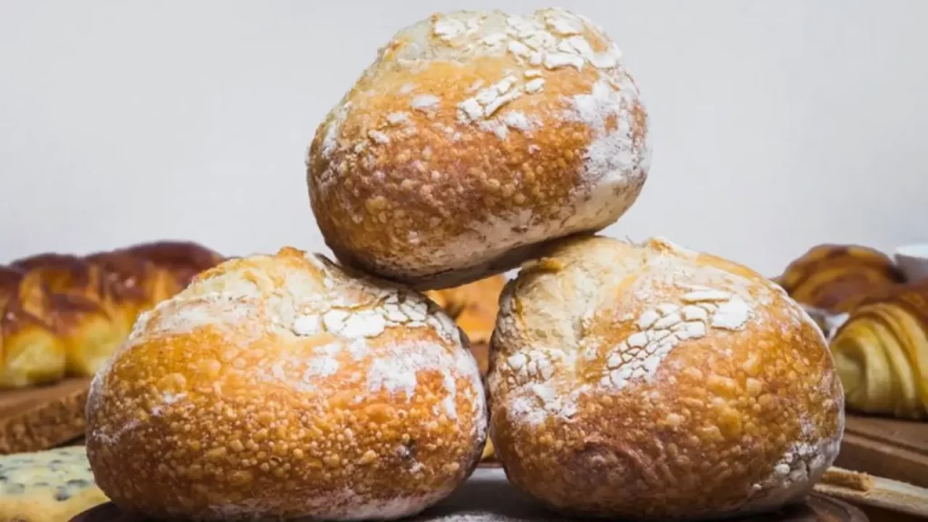 Técnicas de forno para pão sem glúten crocante